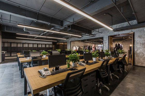 OUALLIN clothing – Tianan Cyber Park Office/Showroom by Bernard Space Design | Office facilities